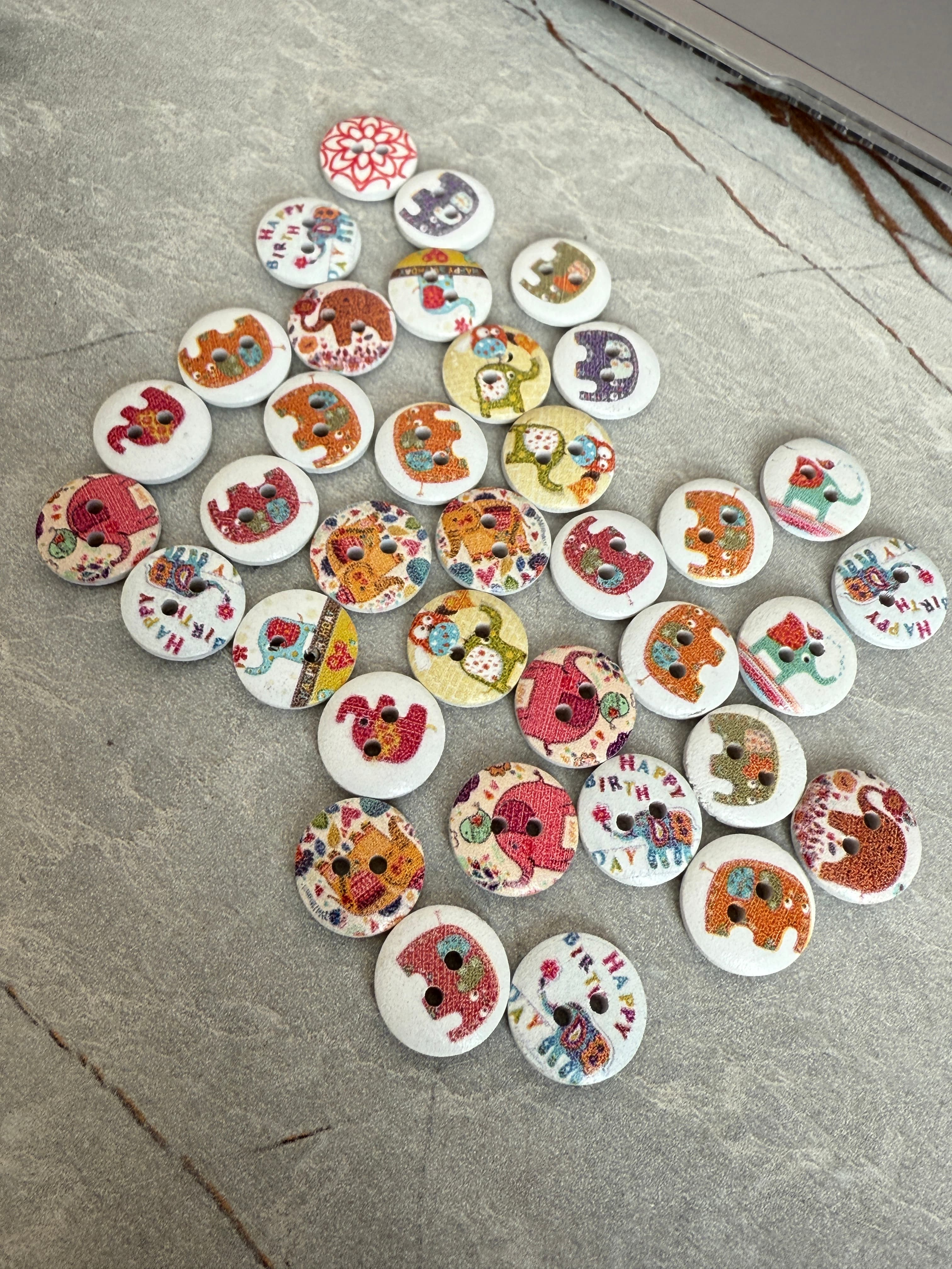 Пуговка 1019 (36 штук) слоники