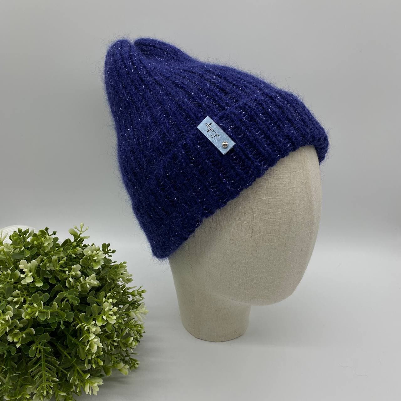 Шапка пушистая с люрексом (синяя)